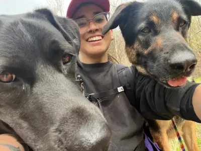 Wandering Tails dog walking photo 1 (East York)